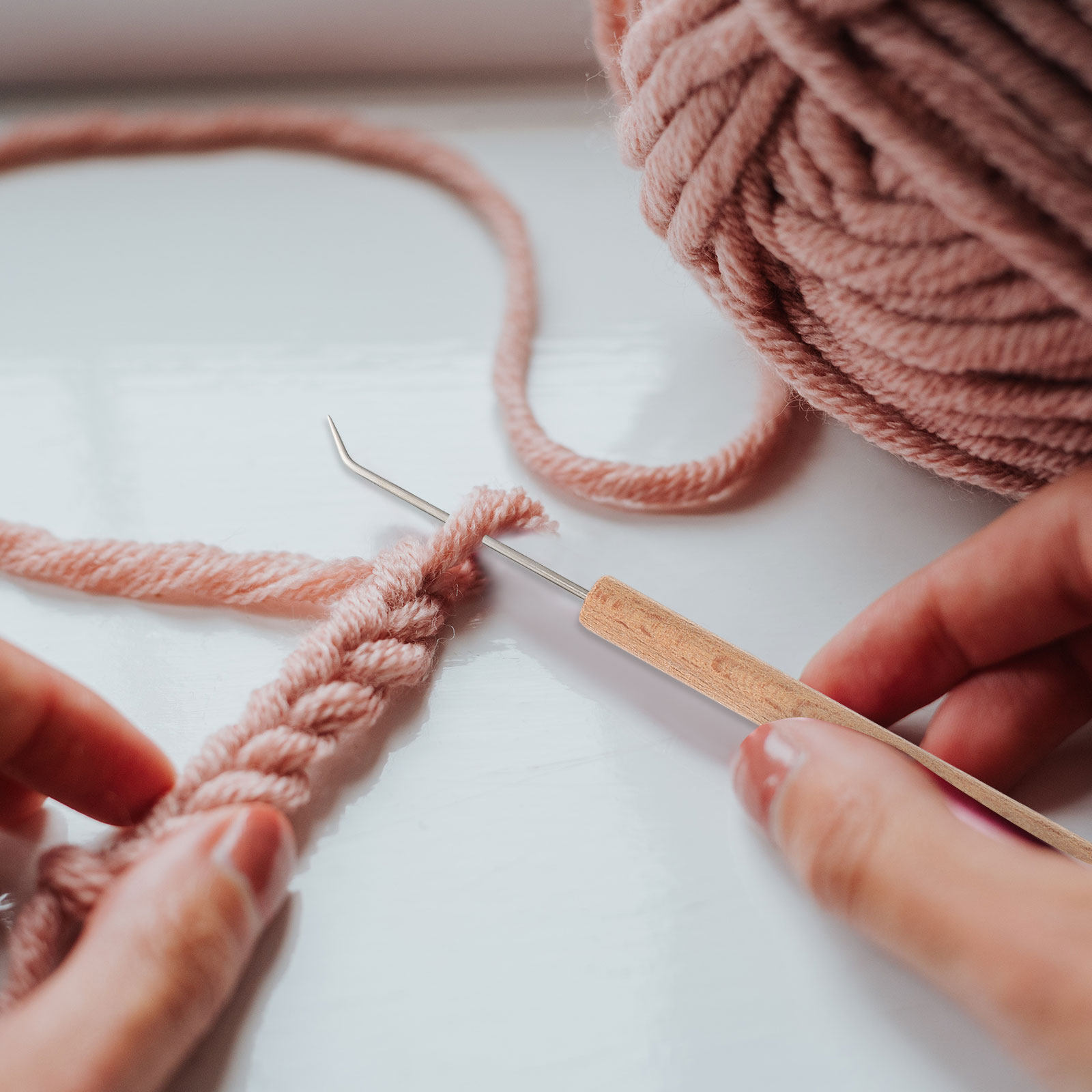 1 ชิ้น เข็มโครเชต์ ด้ามจับไม้  - Wooden Crochet Hooks Ergonomic Handle บทวิจารณ์และราคา